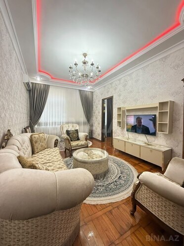 Satılır 3 otaqlı köhnə tikili 82 m², Elmlər Akademiyası m., photo 1 from 13