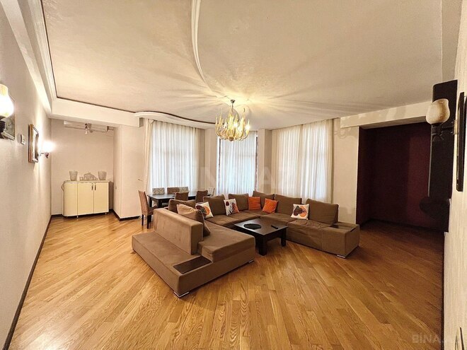Satılır 3 otaqlı yeni tikili 180 m², 28 May m., photo 11 from 15