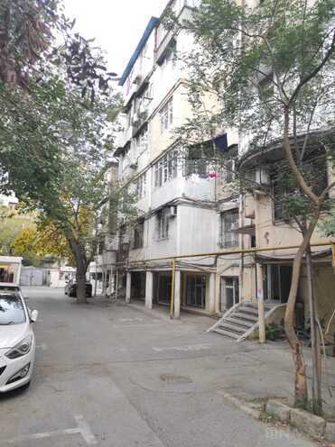 Satılır 2 otaqlı köhnə tikili 40 m², Nizami m., photo 1 from 11