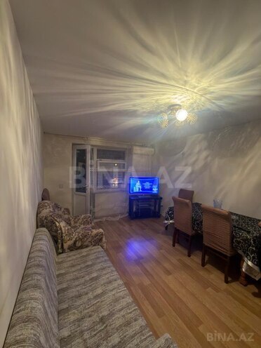 Satılır 2 otaqlı köhnə tikili 63 m², Elmlər Akademiyası m., photo 1 from 9