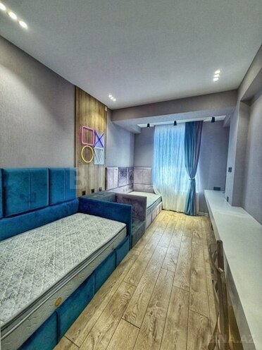 Продаётся 3-комн. новостройка 95 м², м. Кара Караев, photo 7 from 14