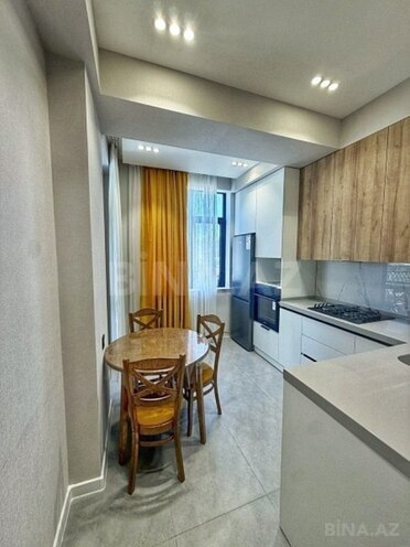 Продаётся 3-комн. новостройка 95 м², м. Кара Караев, photo 4 from 14