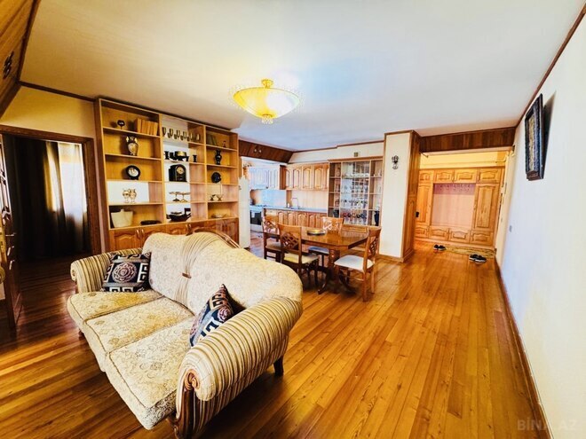 Продаётся 3-комн. вторичка 70 м², м. 28 мая, photo 6 from 21