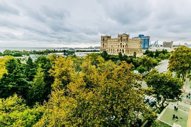 Продаётся 3-комн. вторичка 70 м², м. 28 мая, photo 3 from 21