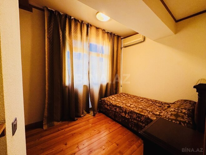 Продаётся 3-комн. вторичка 70 м², м. 28 мая, photo 7 from 21