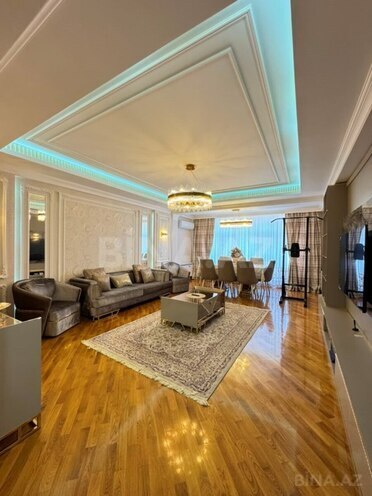Satılır 4 otaqlı yeni tikili 152 m², İnşaatçılar m., photo 1 from 26