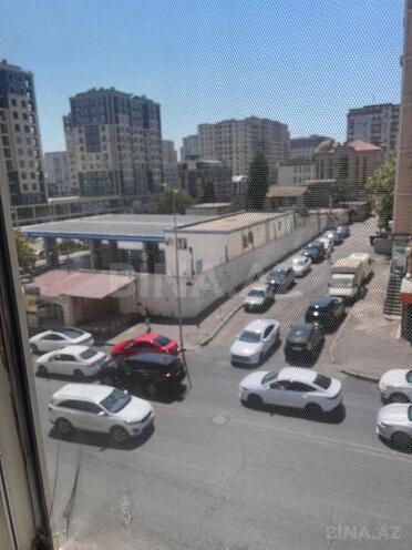 İcarəyə verilir 1 otaqlı köhnə tikili 40 m², İnşaatçılar m., photo 1 from 10