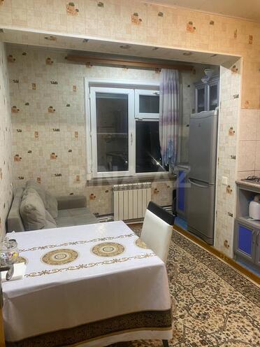 Продаётся 2-комн. вторичка 70 м², м. Ази Асланов, photo 5 from 13
