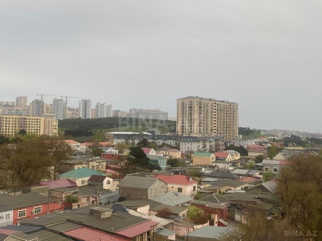 Продаётся 2-комн. вторичка 70 м², м. Ази Асланов, photo 12 from 13
