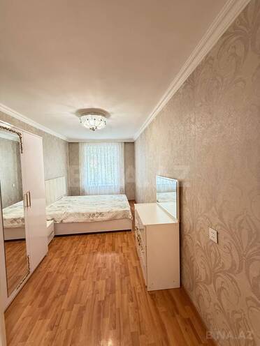 Satılır 2 otaqlı köhnə tikili 60 m², İnşaatçılar m., photo 9 from 32