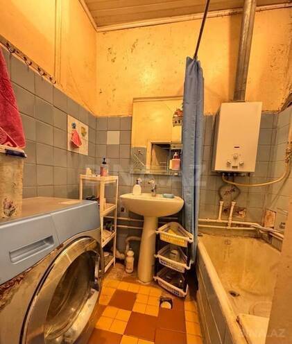 Satılır 2 otaqlı köhnə tikili 60 m², Nizami m., photo 8 from 9