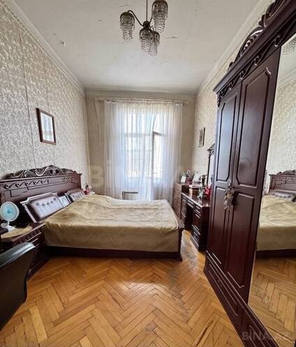 Satılır 2 otaqlı köhnə tikili 60 m², Nizami m., photo 4 from 9