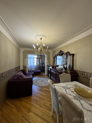 Satılır 4 otaqlı köhnə tikili 110 m², Gənclik m., photo 5 from 26