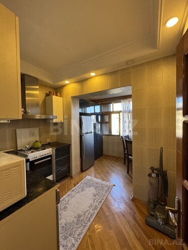 Satılır 4 otaqlı köhnə tikili 110 m², Gənclik m., photo 13 from 26