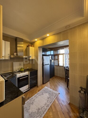 Satılır 4 otaqlı köhnə tikili 110 m², Gənclik m., photo 14 from 26