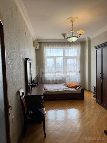 Продаётся 3-комн. новостройка 140 м², м. Низами, photo 7 from 11