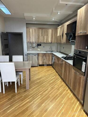İcarəyə verilir 3 otaqlı yeni tikili 140 m², Şah İsmayıl Xətai m., photo 4 from 13