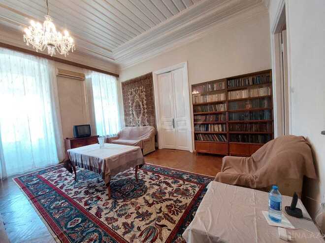 Satılır 2 otaqlı köhnə tikili 95 m², Sahil m., photo 8 from 18