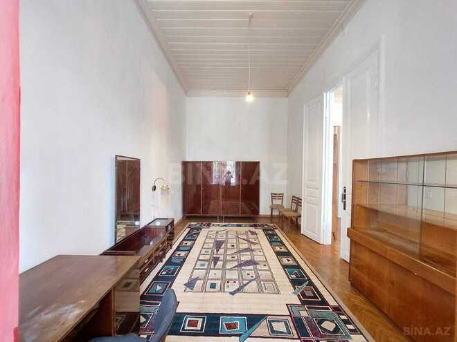 Satılır 2 otaqlı köhnə tikili 95 m², Sahil m., photo 11 from 18