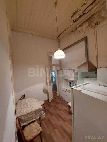 Satılır 2 otaqlı köhnə tikili 95 m², Sahil m., photo 13 from 18