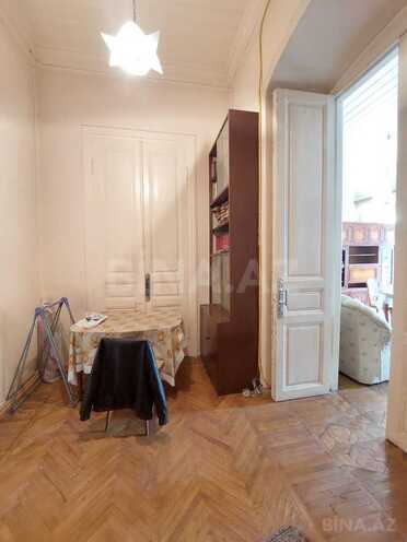 Satılır 2 otaqlı köhnə tikili 95 m², Sahil m., photo 14 from 18