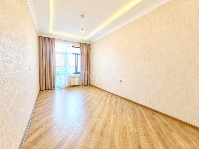 Продаётся 2-комн. новостройка 80 м², Хатаинский р., photo 12 from 32