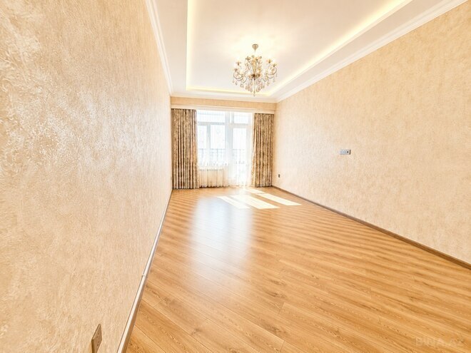 Продаётся 2-комн. новостройка 80 м², Хатаинский р., photo 5 from 32
