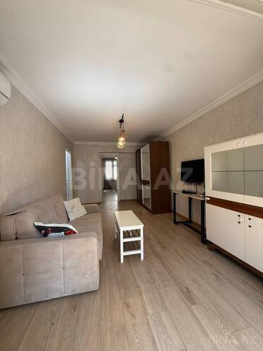 Продаётся 2-комн. вторичка 50 м², м. Элмляр Академиясы, photo 3 from 13