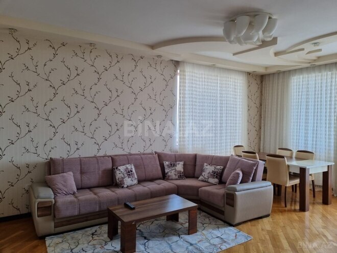 Сдаётся 3-комн. новостройка 140 м², м. 8 ноября, photo 3 from 17