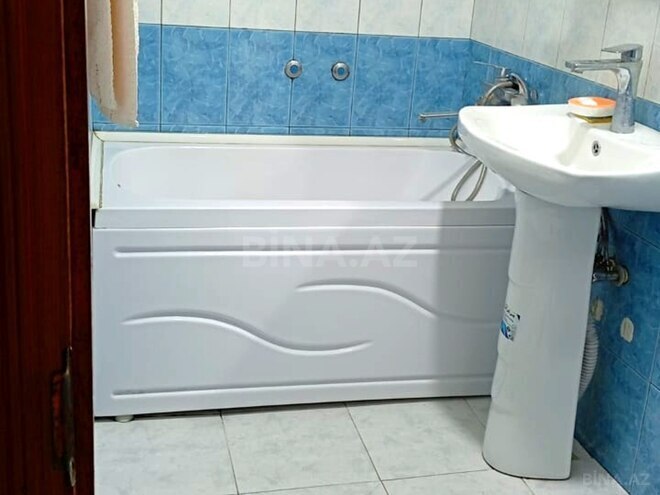 Satılır 3 otaqlı köhnə tikili 65 m², Qara Qarayev m., photo 21 from 22