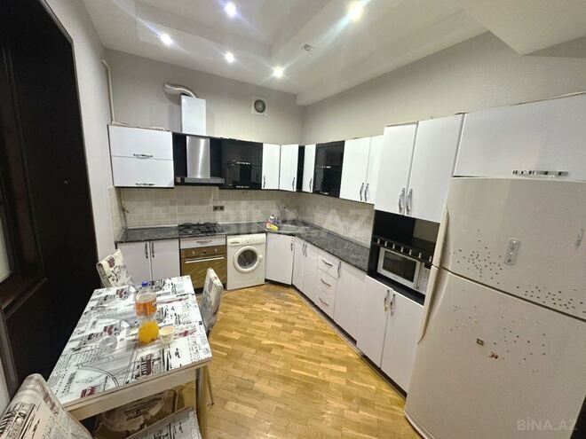 İcarəyə verilir 3 otaqlı köhnə tikili 140 m², Elmlər Akademiyası m., photo 7 from 19