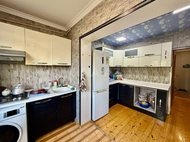 Satılır 2 otaqlı köhnə tikili 65 m², Xalqlar Dostluğu m., photo 14 from 18