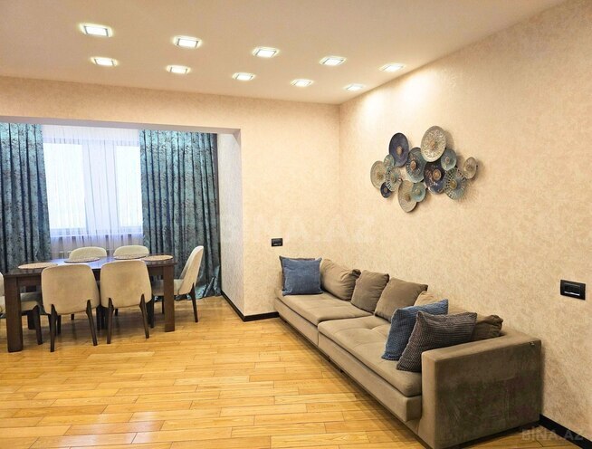 İcarəyə verilir 3 otaqlı köhnə tikili 75 m², Gənclik m., photo 1 from 23