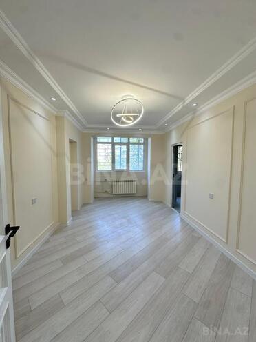 Satılır 4 otaqlı köhnə tikili 105 m², Xalqlar Dostluğu m., photo 1 from 22