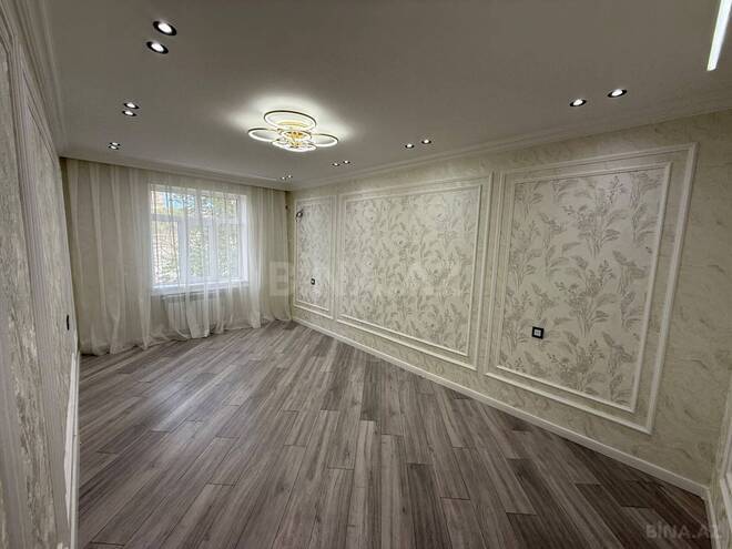 Satılır 3 otaqlı köhnə tikili 80 m², Xalqlar Dostluğu m., photo 1 from 10
