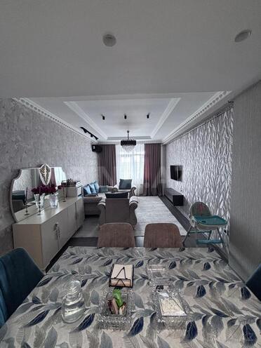 Продаётся 2-комн. новостройка 79 м², м. Кара Караев, photo 1 from 10