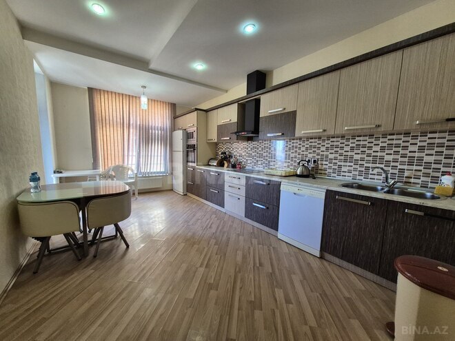 Сдаётся 4-комн. новостройка 200 м², м. Низами, photo 12 from 18