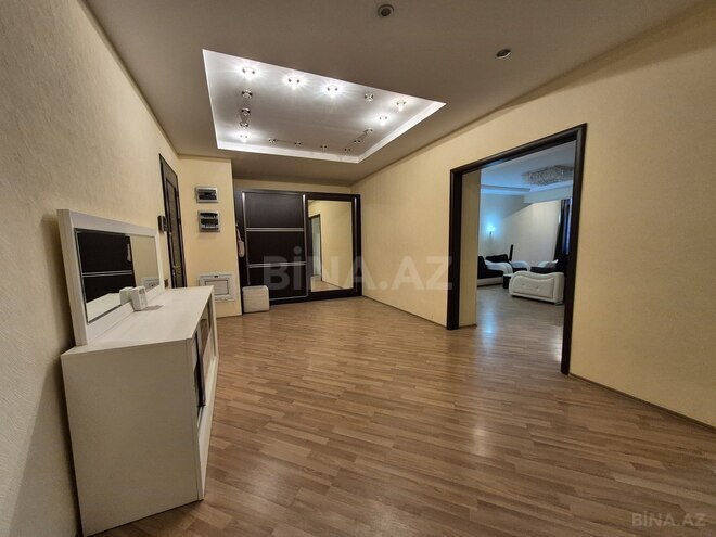 Сдаётся 4-комн. новостройка 200 м², м. Низами, photo 15 from 19