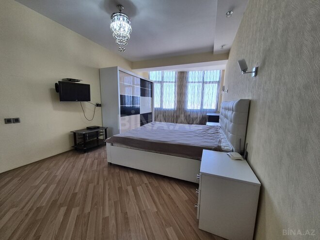 Сдаётся 4-комн. новостройка 200 м², м. Низами, photo 8 from 19