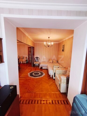 Satılır 3 otaqlı köhnə tikili 75 m², Elmlər Akademiyası m., photo 8 from 21