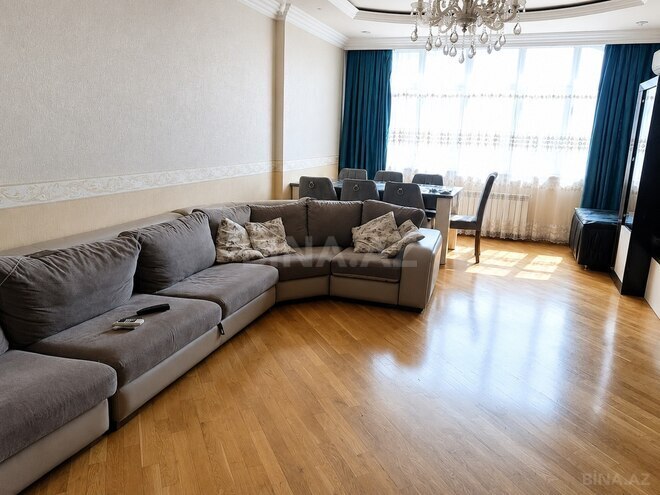 Satılır 3 otaqlı yeni tikili 133 m², Xalqlar Dostluğu m., photo 3 from 12