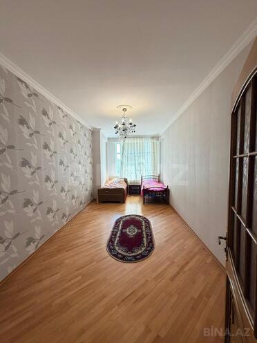 Сдаётся 3-комн. новостройка 160 м², м. 8 ноября, photo 4 from 10