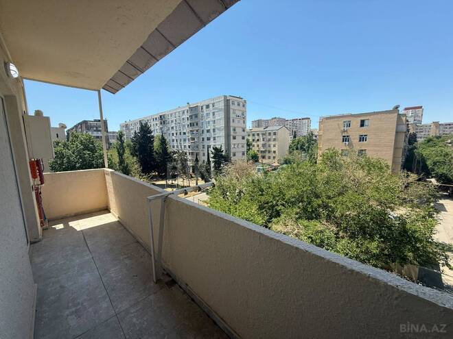 Satılır 2 otaqlı köhnə tikili 65 m², Xalqlar Dostluğu m., photo 13 from 16