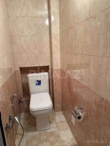 Продаётся 2-комн. вторичка 65 м², м. Низами, photo 13 from 14
