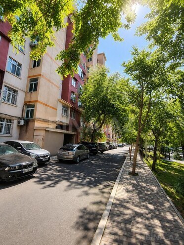Satılır 3 otaqlı köhnə tikili 85 m², Xalqlar Dostluğu m., photo 1 from 18