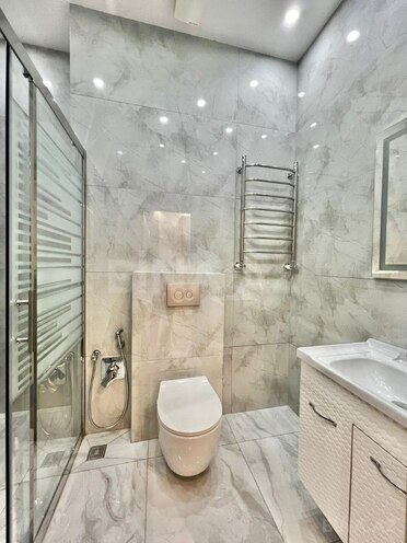 Сдаётся 2-комн. новостройка 71 м², Насиминский  р., photo 10 from 16
