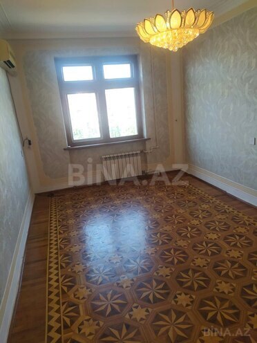 İcarəyə verilir 2 otaqlı köhnə tikili 65 m², Neftçilər m., photo 1 from 8