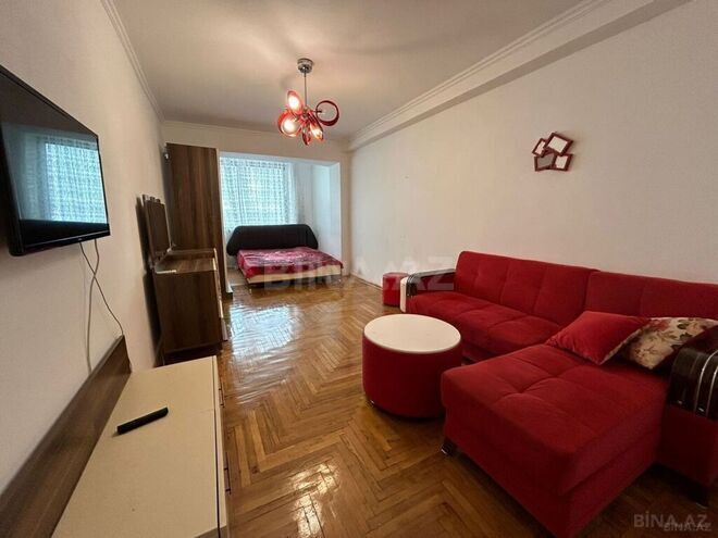 İcarəyə verilir 1 otaqlı köhnə tikili 49 m², 28 May m., photo 1 from 9