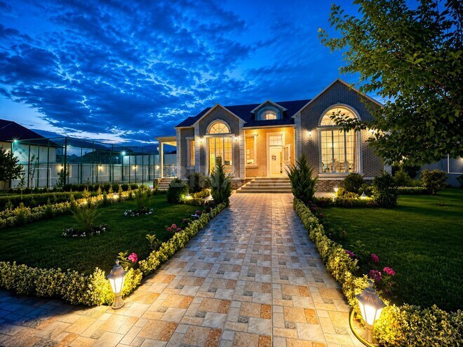 Satılır 5 otaqlı həyət evi/bağ evi 400 m², Şüvəlan q., photo 1 from 32