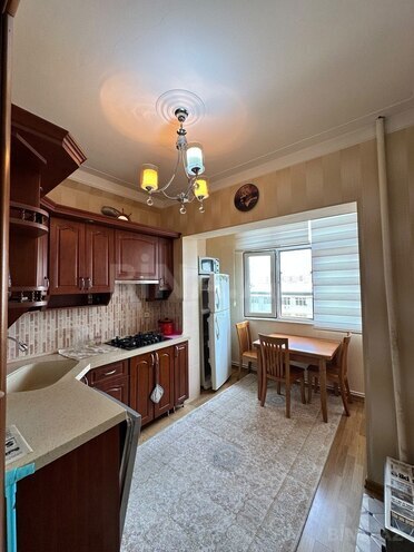 Satılır 3 otaqlı köhnə tikili 85 m², Xalqlar Dostluğu m., photo 10 from 14